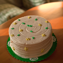 Load image into Gallery viewer, Daisy Cake