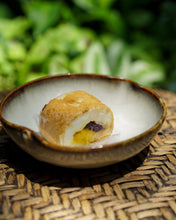 Load image into Gallery viewer, Mini Brazo de Mercedes