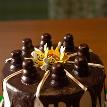 Load image into Gallery viewer, Beehive Cake
