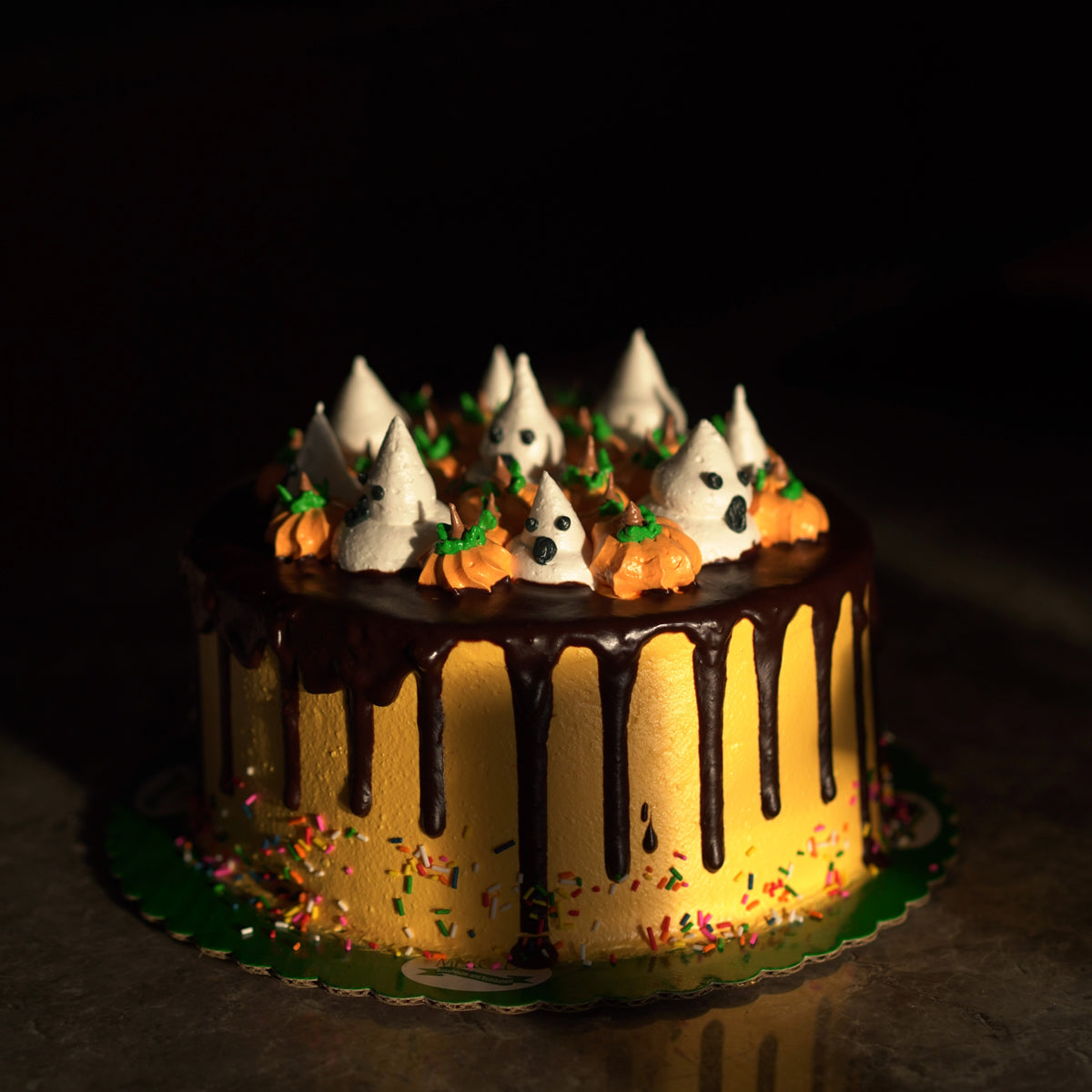 Boohive Cake 👻