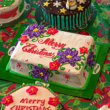 Load image into Gallery viewer, Poinsettia Cake
